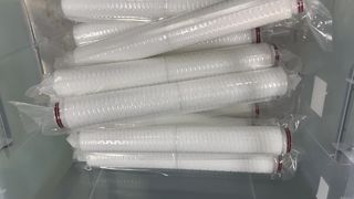 Seri PBT Semua Kartrid Filter Aliran Tinggi PET Poliester untuk Filtrasi Presisi dengan Suhu Tinggi 120°C